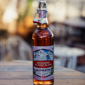 Biere Violette aromatisée